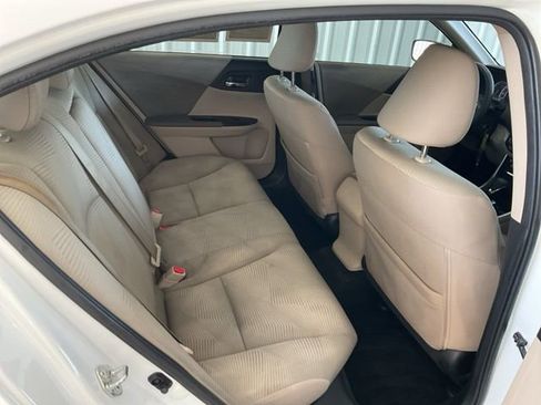 Used 2017 Honda Accord LX image 18