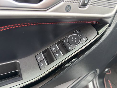 Used 2022 Ford Explorer ST-Line w/ Class IV Trailer Tow Package image 12