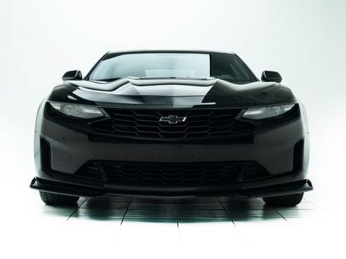Used 2021 Chevrolet Camaro LT RWD image 6