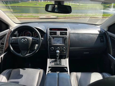 Used 2010 MAZDA CX-9 Grand Touring w/ Moonroof & Bose Audio Pkg AWD/4WD image 17
