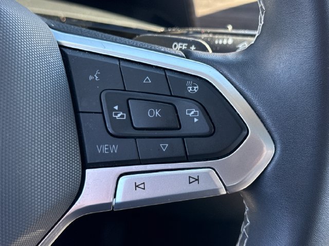 Used 2024 Volkswagen Atlas SEL AWD/4WD image 35