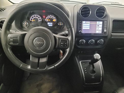 Used 2016 Jeep Patriot High Altitude FWD image 22