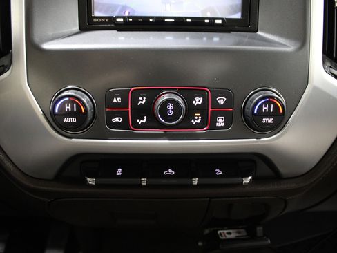 Used 2015 GMC Sierra 1500 SLE w/ SLE Value Package image 19