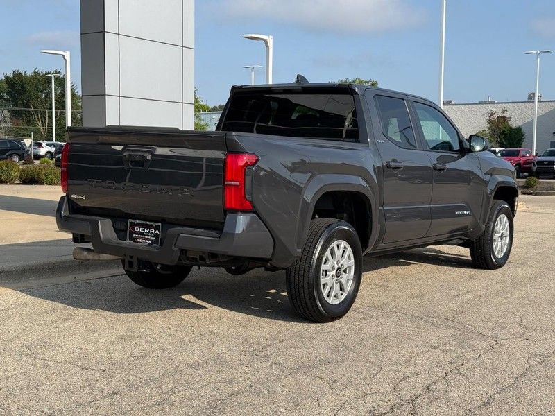 Used 2026 Toyota Tacoma SR5 AWD/4WD image 3