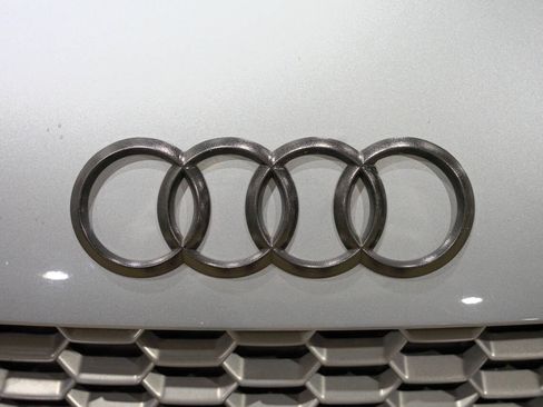 Used 2018 Audi R8 V10 w/ Carbon Exterior Package AWD/4WD image 35