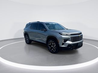 Used 2026 Chevrolet Traverse High Country w/ LPO, Floor Liner Package FWD video 2