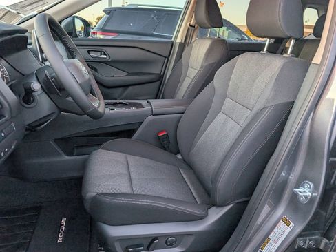 New 2026 Nissan Rogue SV FWD image 18