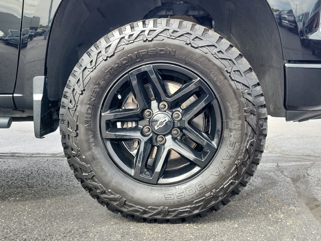 Used 2022 Chevrolet Silverado 1500 LT Trail Boss w/ Convenience Package II AWD/4WD image 9