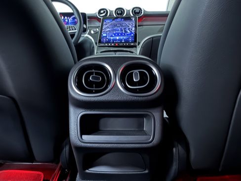 Certified 2025 Mercedes-Benz GLC 350e GLC 350e image 37