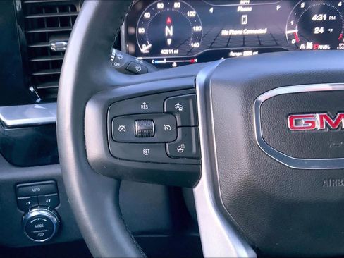 Used 2023 GMC Sierra 1500 SLE image 24