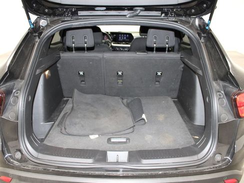 Used 2024 Chevrolet Trax RS w/ Driver Confidence Package image 13