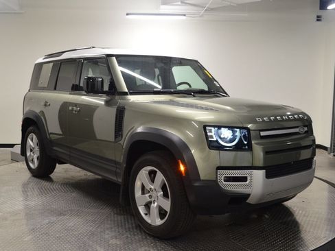Used 2023 Land Rover Defender 110 SE AWD/4WD image 9