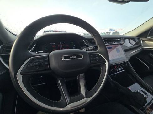 Used 2022 Jeep Grand Cherokee Limited 4xe image 13