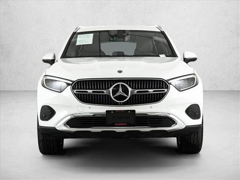 Certified 2025 Mercedes-Benz GLC 300 4MATIC image 2