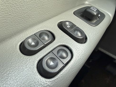 Used 2008 Ford E-350 and Econoline 350 XL image 32