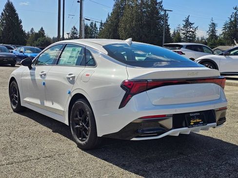 New 2026 Kia K5 LXS FWD image 3