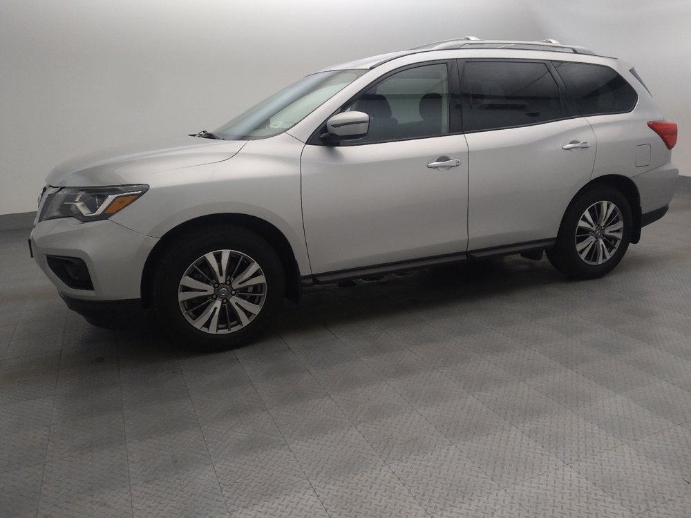 Used 2019 Nissan Pathfinder S FWD image 2
