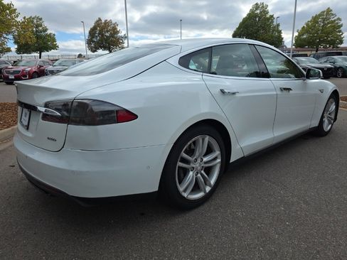 Used 2015 Tesla Model S 85D image 6