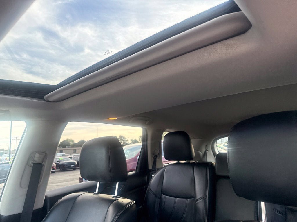 Used 2015 INFINITI QX60 Luxe w/ Premium Plus Package AWD/4WD image 13