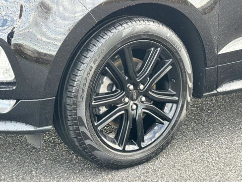 Used 2022 Ford Edge ST-Line image 29