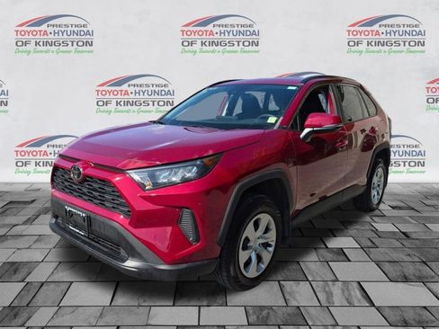 Used 2021 Toyota RAV4 LE AWD/4WD image 8