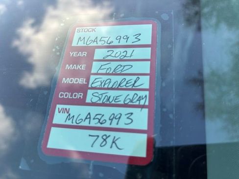 Used 2021 Ford Explorer XLT image 5