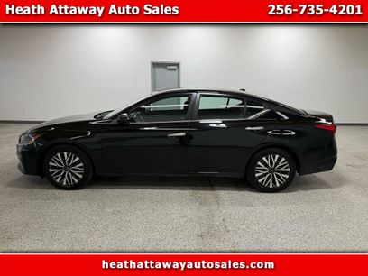 Used 2024 Nissan Altima 2.5 SV