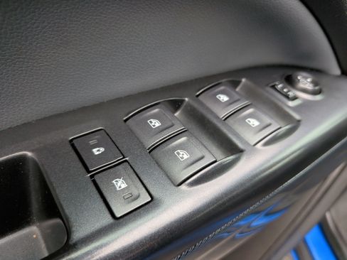 Used 2019 Chevrolet Colorado Z71 AWD/4WD image 27