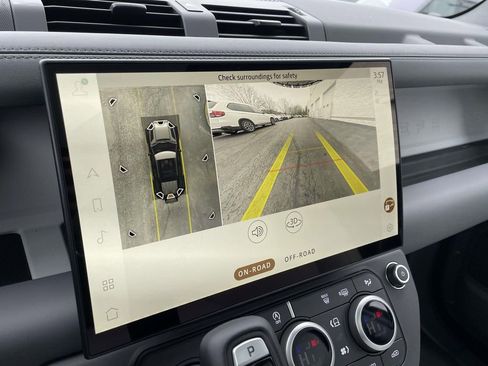 New 2026 Land Rover Defender 110 X-Dynamic SE AWD/4WD image 28