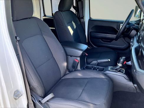 Used 2023 Jeep Wrangler Unlimited w/ Cold Weather Group image 14