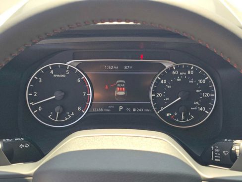 Used 2025 Nissan Rogue SV AWD/4WD image 23