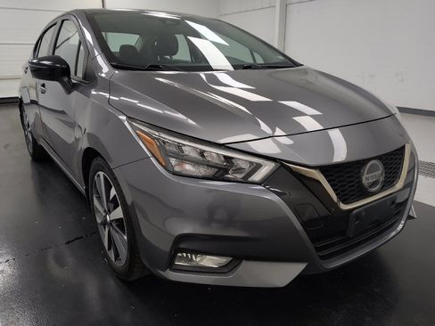 Used 2020 Nissan Versa SR w/ Convenience Package FWD image 13