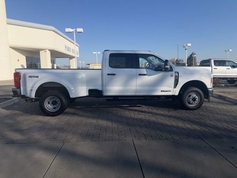Used 2024 Ford F350 XLT image 2