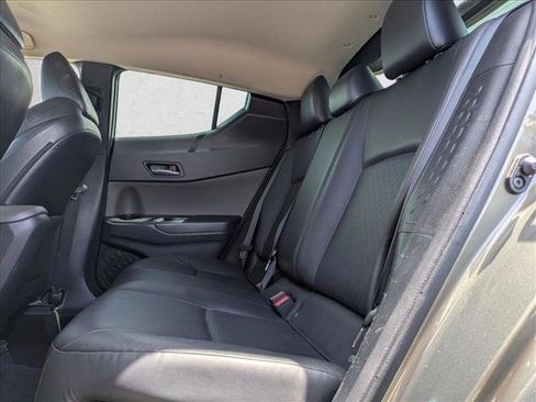 Used 2021 Toyota C-HR Limited FWD image 18