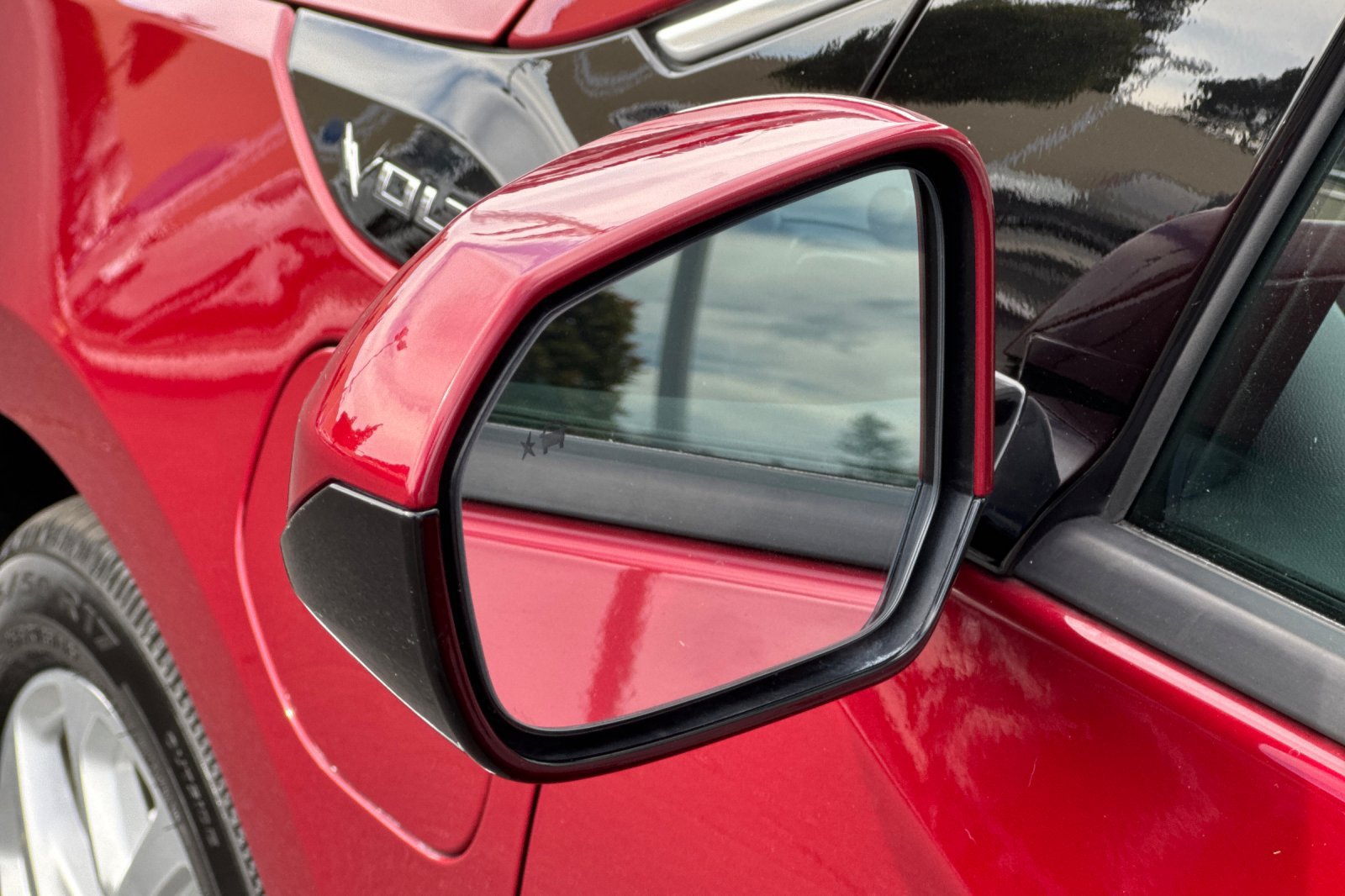 Used 2019 Chevrolet Volt Premier w/ Driver Confidence II Package FWD image 52