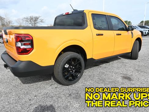 New 2026 Ford Maverick XLT w/ XLT Luxury Package AWD/4WD image 3