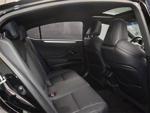 Used 2022 Lexus ES 350 F Sport image 11