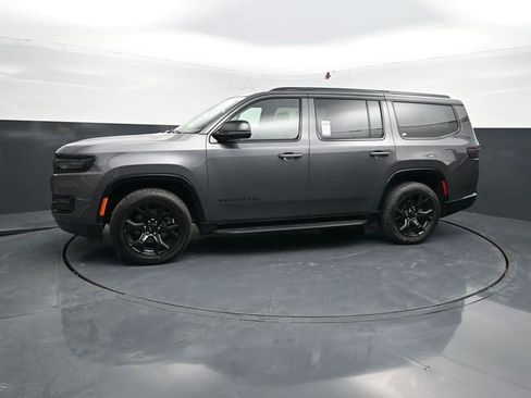 Used 2024 Jeep Wagoneer Series II AWD/4WD image 8