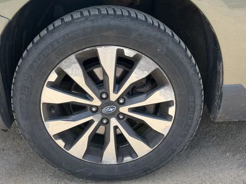Used 2015 Subaru Outback 2.5i Limited AWD/4WD image 16