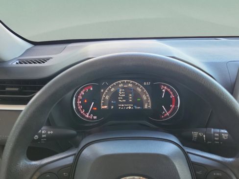 Used 2024 Toyota RAV4 XLE w/ Convenience Package FWD image 15