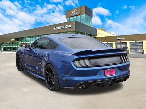 Used 2017 Ford Mustang GT Premium image 8