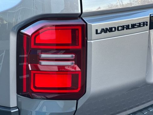 Used 2025 Toyota Land Cruiser image 10