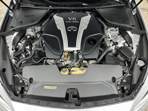 Used 2016 INFINITI Q50 3.0t Premium w/ 3.0T Premium Plus Package image 9