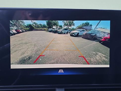 New 2026 Chevrolet Trax RS w/ Sunroof Package image 19