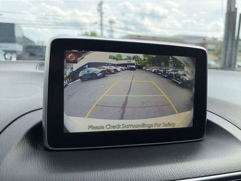 Used 2016 MAZDA MAZDA3 i Sport FWD image 17