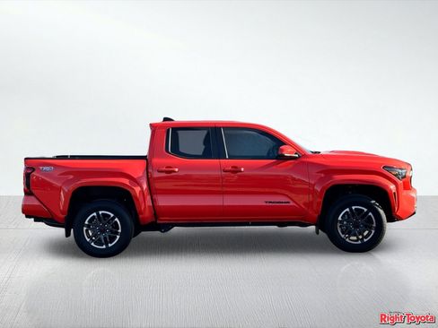 Certified 2024 Toyota Tacoma TRD Sport AWD/4WD image 7