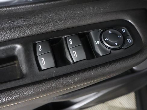Used 2019 GMC Terrain SLT w/ Black Edition AWD/4WD image 32