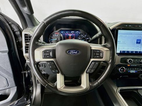 Used 2022 Ford F250 Platinum w/ FX4 Off-Road Package AWD/4WD image 12