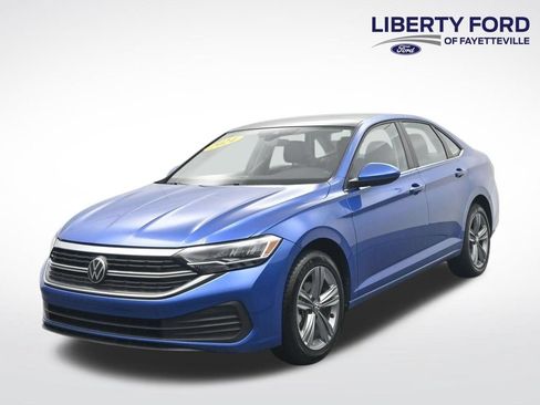 Used 2024 Volkswagen Jetta SE FWD image 1
