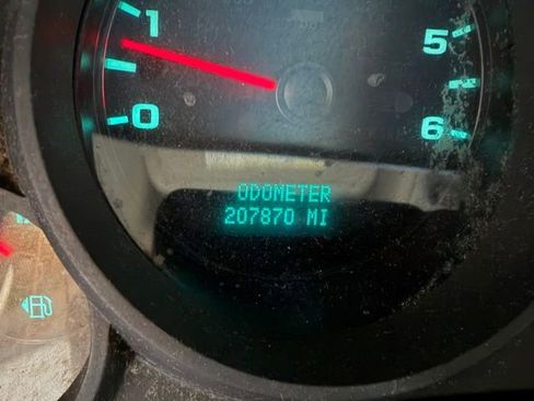 Used 2011 Chevrolet Silverado 1500 W/T w/ LS Package RWD image 21